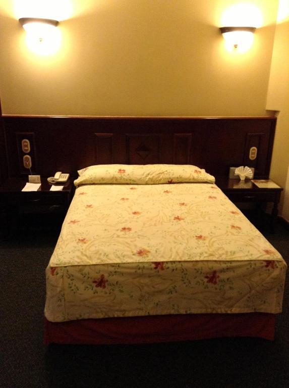 Hotel Real De Uruapan Uruapan  객실 사진